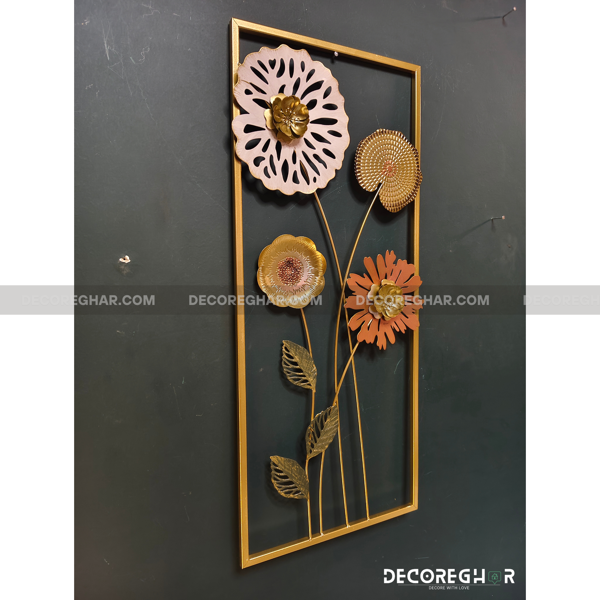 Imported Premium Quality Metal Flower Frame – Elegant Decorative Wall Art