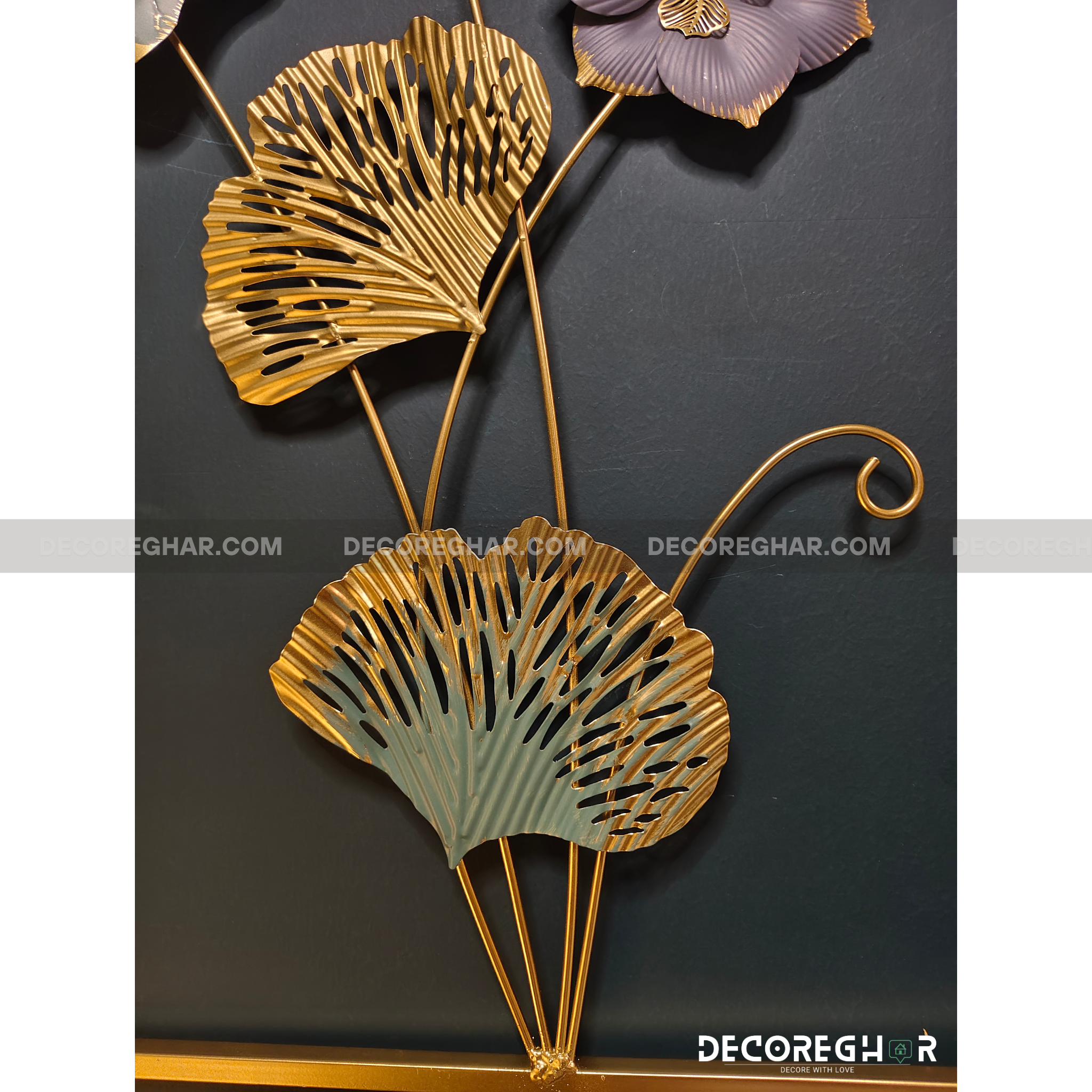Imported Premium Quality Metal Flower Frame – Elegant Decorative Wall Art