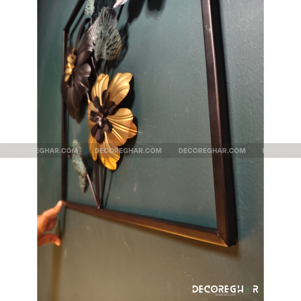 Imported Premium Quality Metal Flower Frame – Elegant Decorative Wall Art