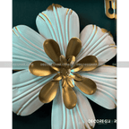 Gold & Green 3D Floral Metal Wall Art – Elegant Frame-Mounted Home Décor