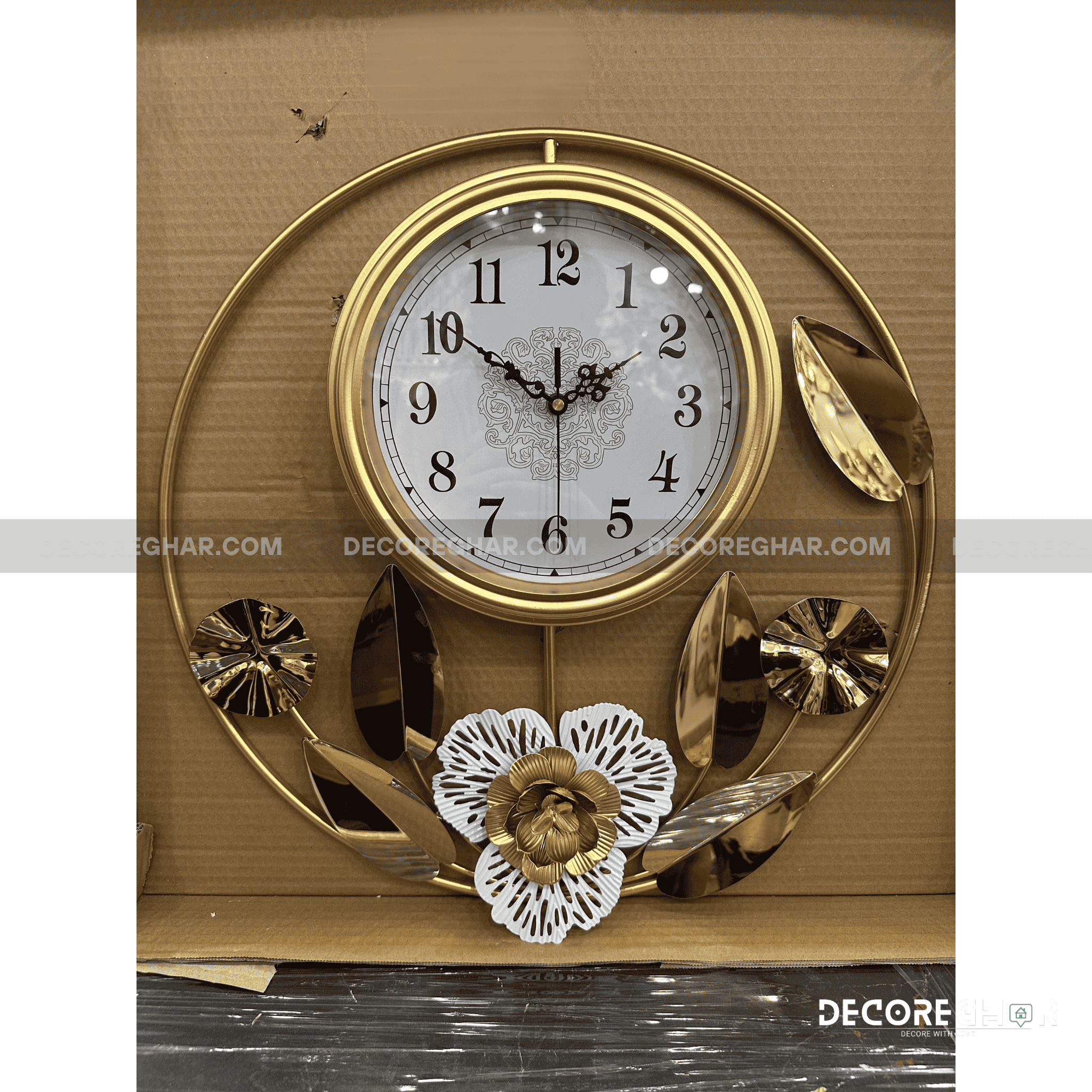 Luxury Gold Floral Wall Clock - Elegant Roman Numeral Decor for Living Room & Bedroom