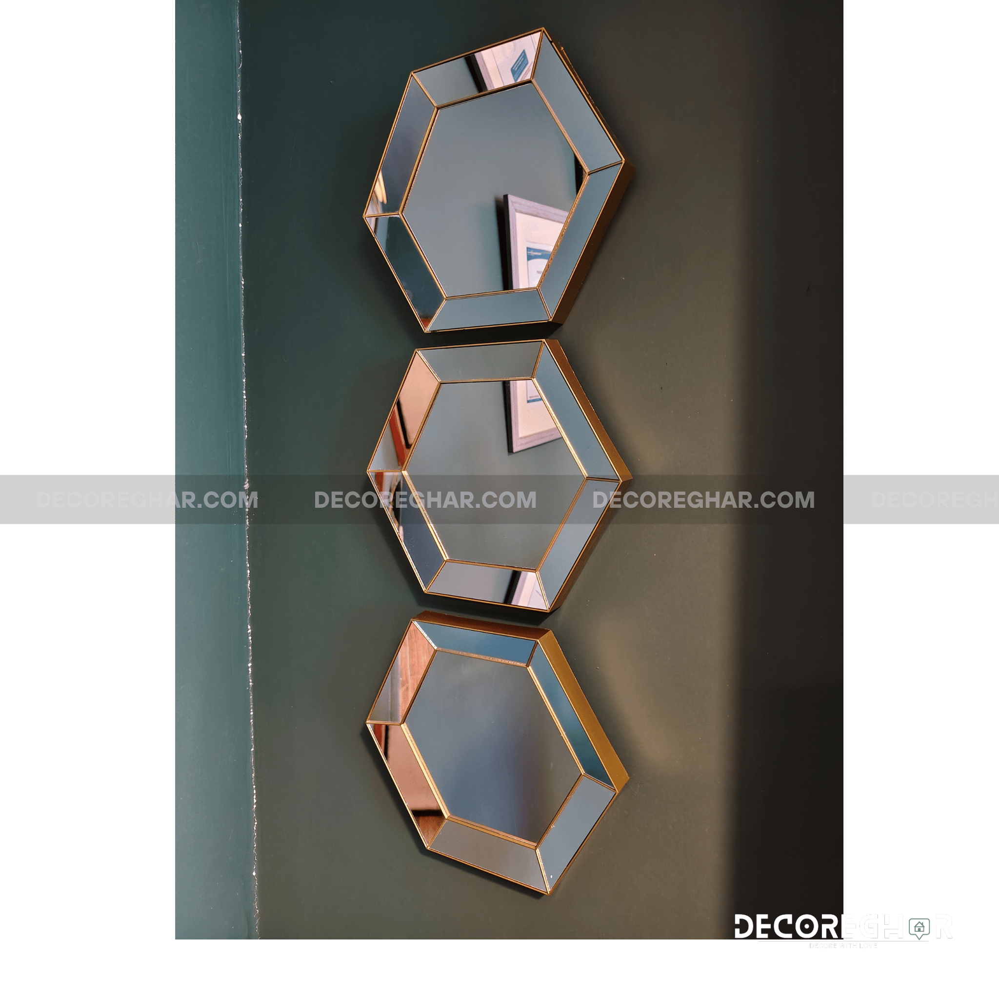 Modern Hexagonal Mirror Wall Art – Vertical Rose-Gold Set for Elegant Small Spaces