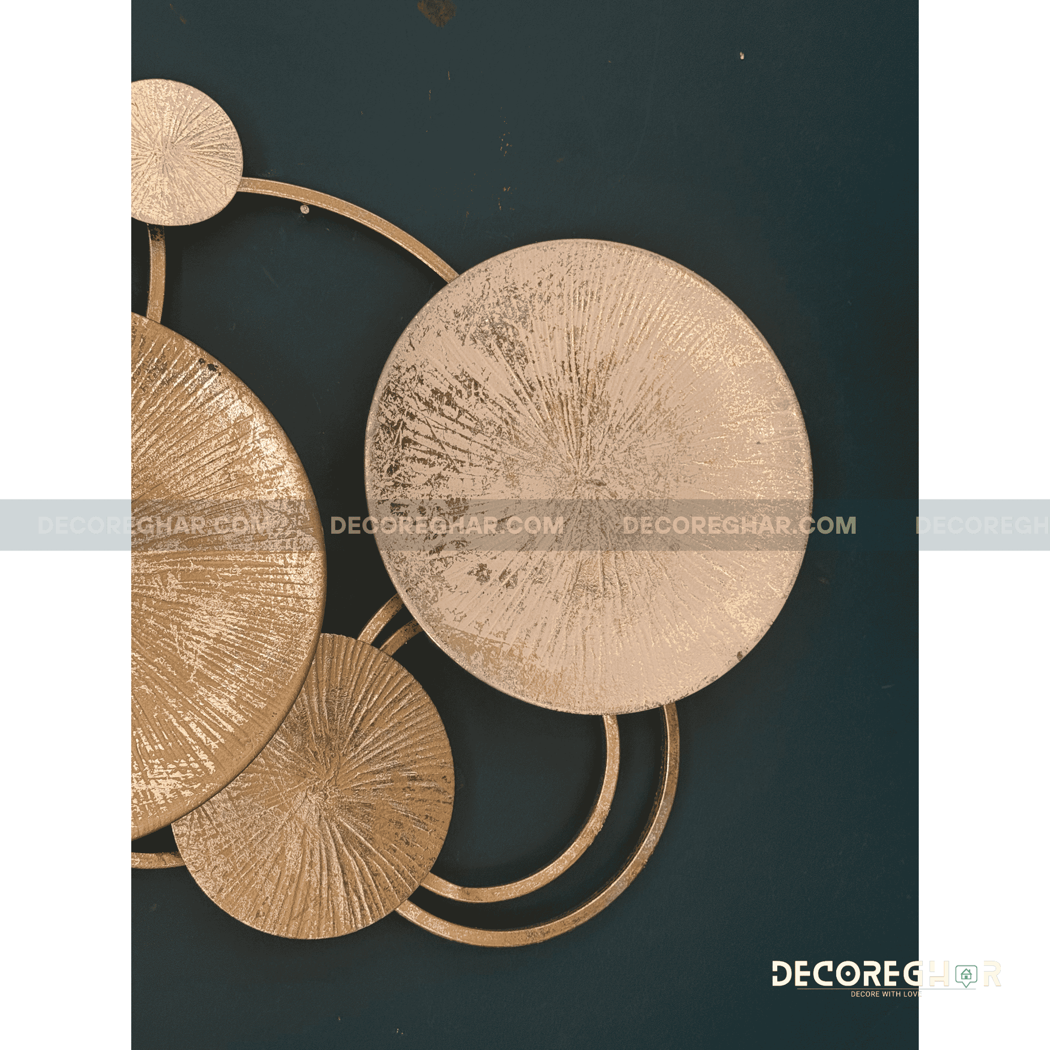 Modern Metal Wall Art || Minimalist Home Decor Inspiration