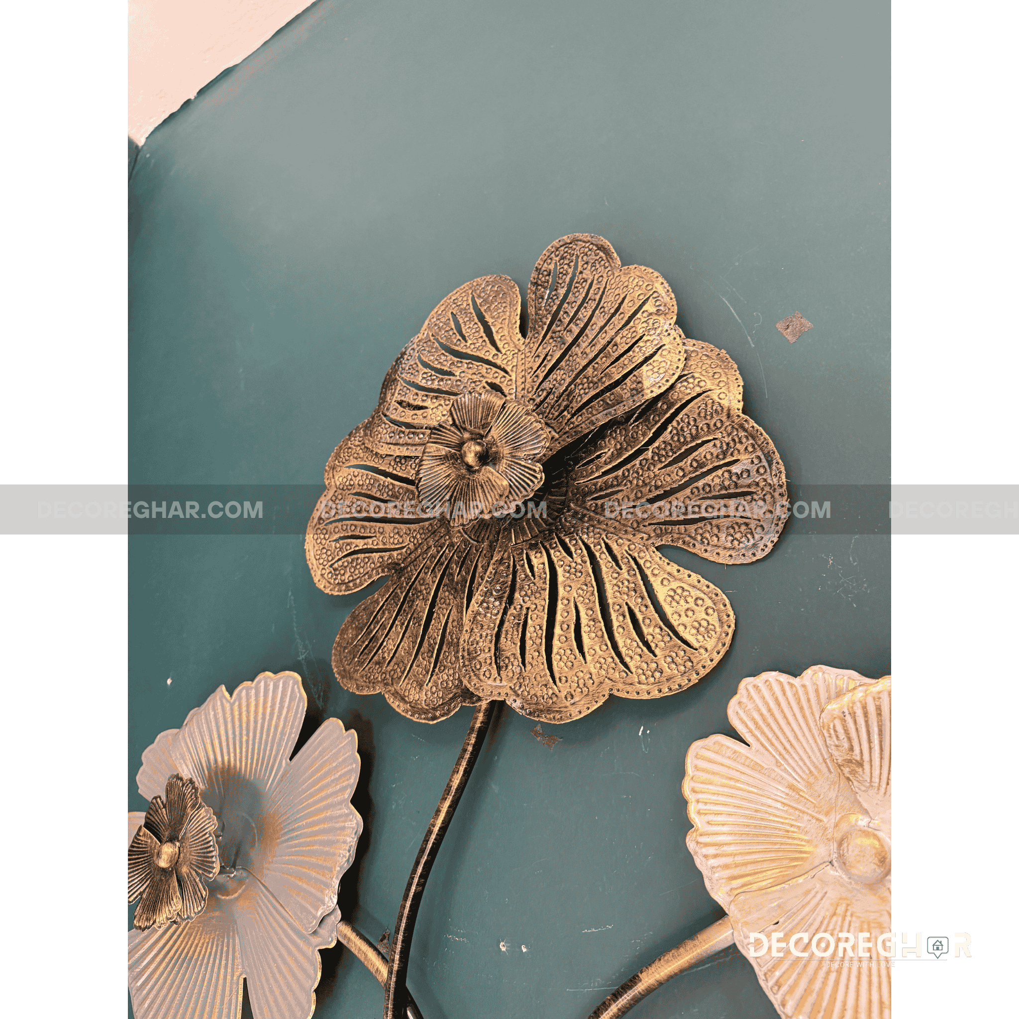 Metallic Floral Wall Art – Elegant Triple-Flower Design