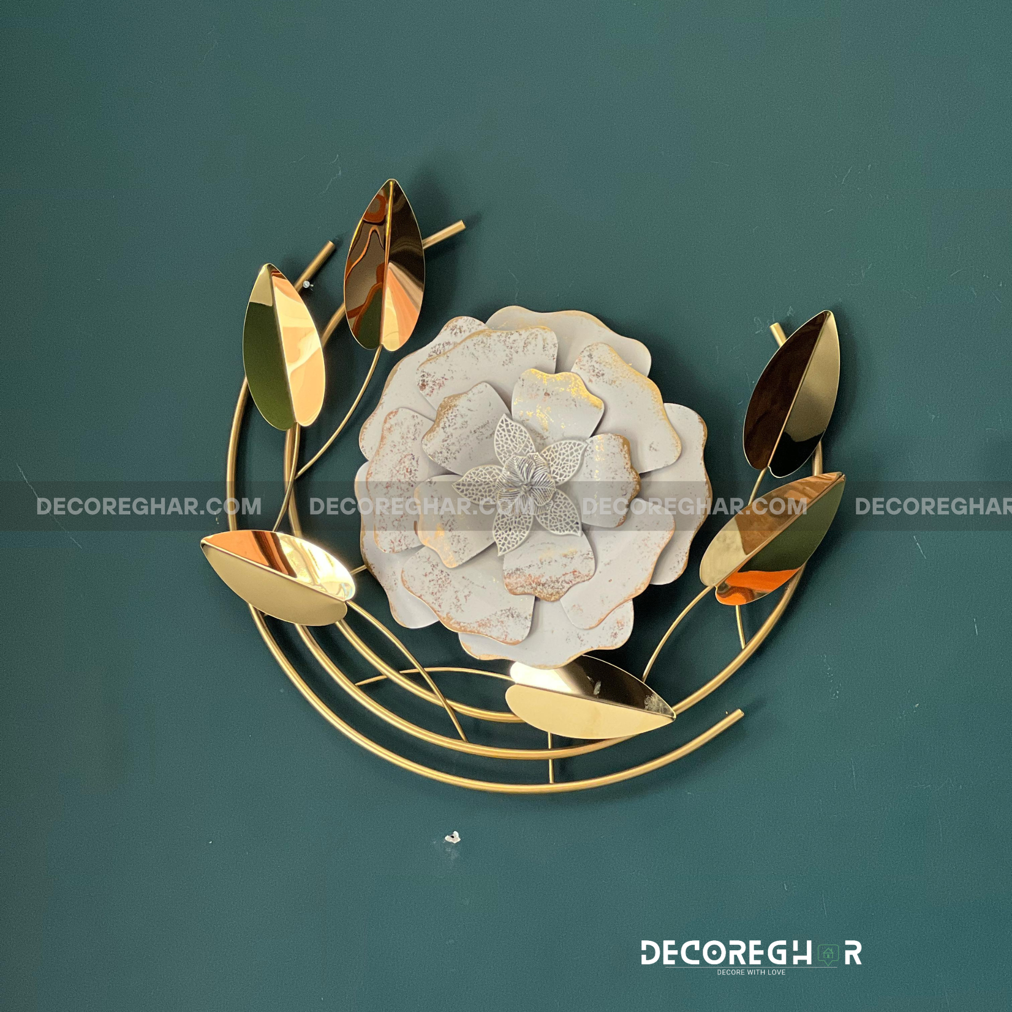 Imported Premium Quality Metal Flower Frame – Elegant Decorative Wall Art