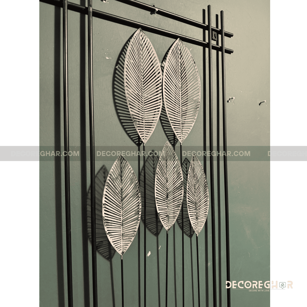 Modern Metal Leaf Wall Art – Minimalist Geometric Frame Decor