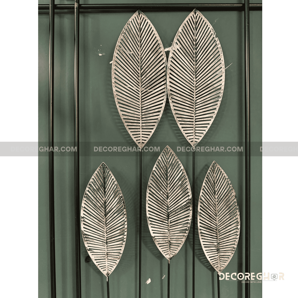 Modern Metal Leaf Wall Art – Minimalist Geometric Frame Decor